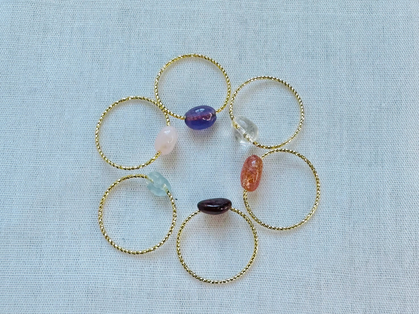 Bague en pierres naturelles plaqué or 14 carats