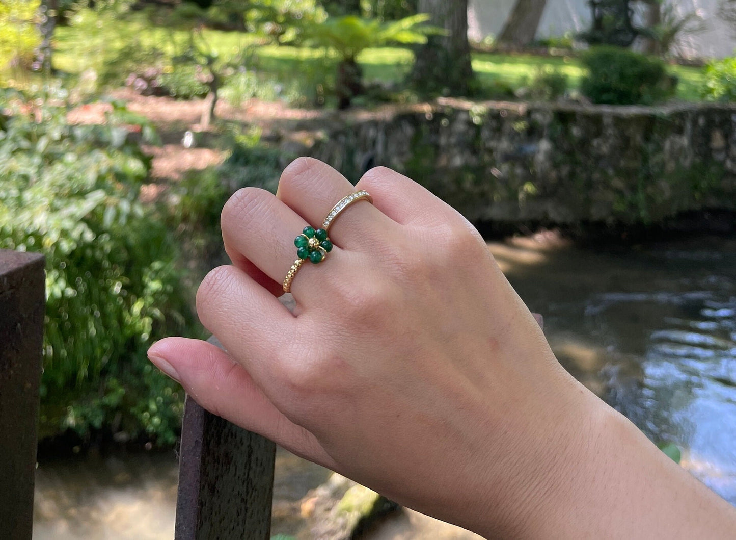 Daisy Flowers Ring with natural stone beads