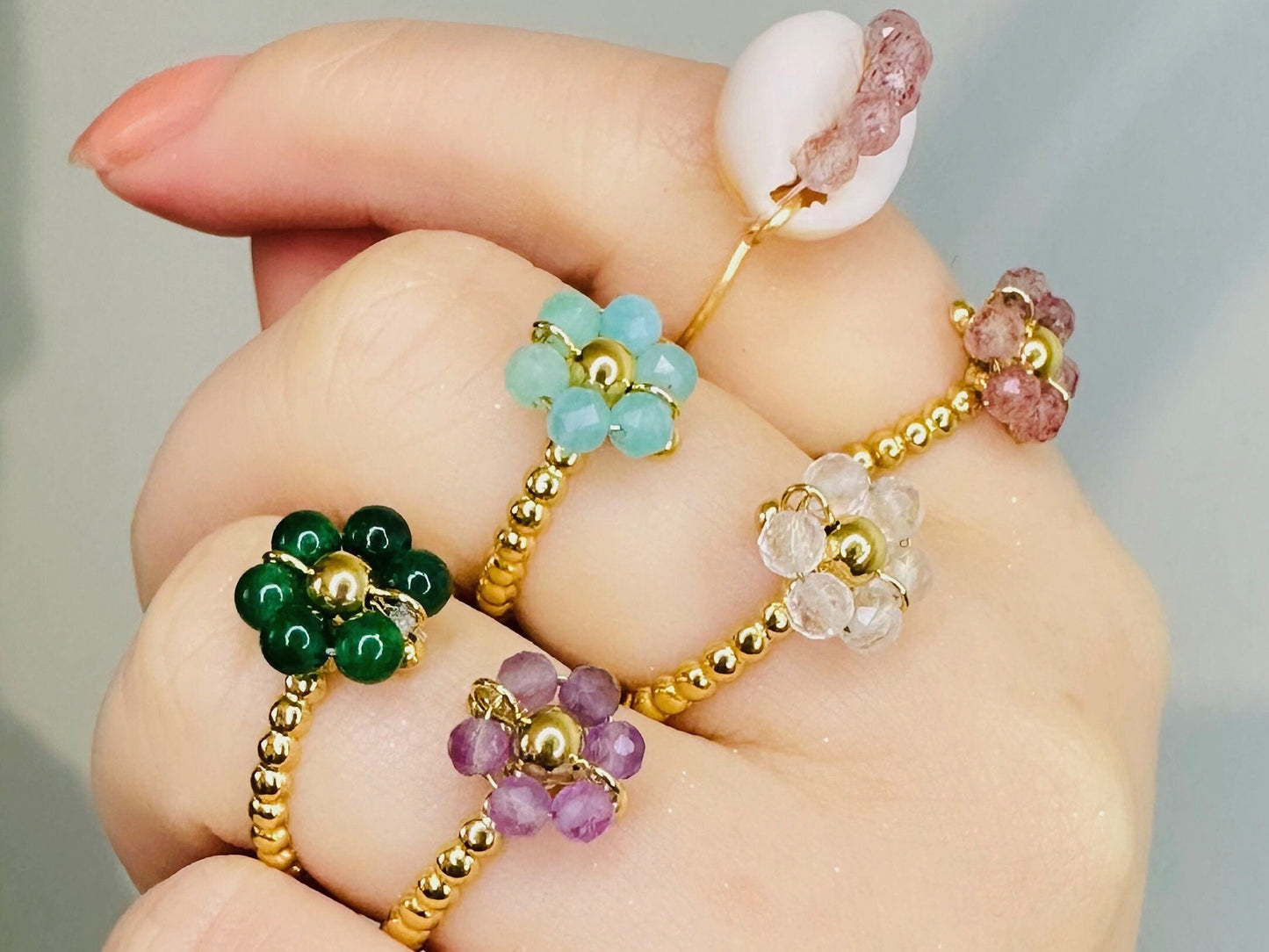 Daisy Flowers Ring with natural stone beads