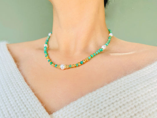 Surfer necklace in sunstone, apatite and aventurine, heishi Bohemian chic, handmade jewelry, birthday gift for her, Christmas gift